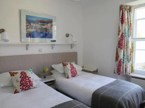 Cnapan Guest House