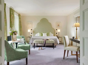 Hotel Actons