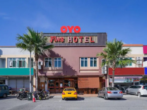 Fins Hotel by OYO Rooms