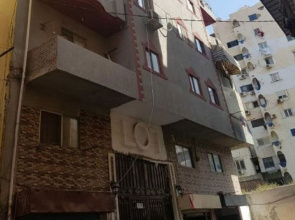 Females Only Host is Woman Citycenter