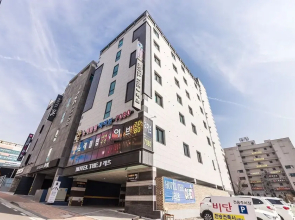 Hwaseong Ritz Hotel