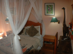 Trees Too Guest Lodge