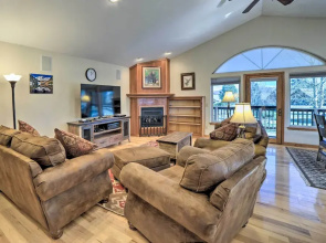 5 Mi to Hot Springs: Condo in Pagosa Springs!