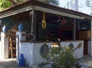 Spiros Rooms