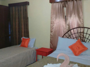 Gusto Tropical Hotel