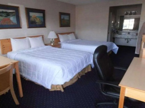 Econo Lodge Inn & Suites Central