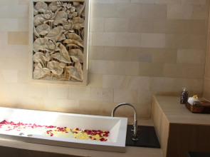 Abian Harmony Hotel & Spa