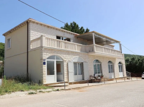 Apartments K & N