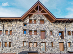 Unique stonehouse in Benasque near centre