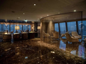 Отель Fairmont Baku at the Flame Towers