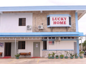 Lucky Home Hotel and Apartment