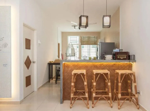 Balik Pulau BookLodge B&B