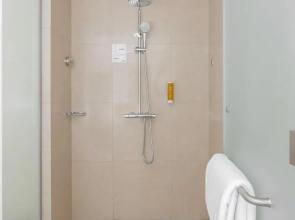 Premier Inn Dubai Ibn Battuta Mall