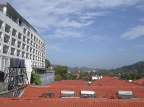 King of Kandy Hotel