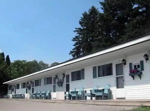 Country Squire Motel