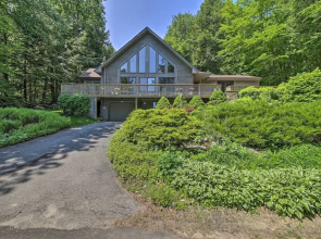 Sebago Lake Gem on Private Cove w/ Boat Dock!