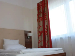 Coffee Fellows Hotel & Longstay
