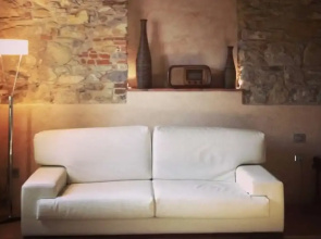 Room in B&B - L' Agriturismo Sottototno Located in the Heart of Tuscan Nature