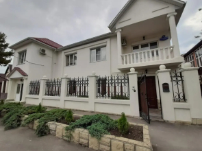 Elena Guest House