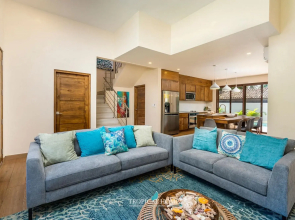 Playa Potrero: Stunning modern 3 BR, 3.5 bath home - Casa Coralis