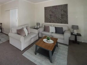 Hunter House Euroa