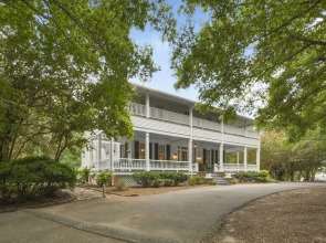 Liberty Hall Inn & Brandini's