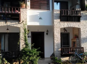 Alisa Apartment