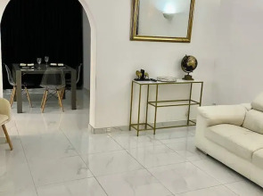 Remarkable 1-bed Apartment in Kensington Harare