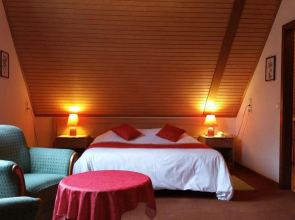 Logis _ Hotel Restaurant La Sapiniere