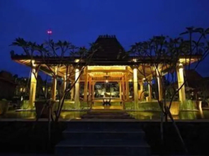 Jadul Adarapura Resort & Spa