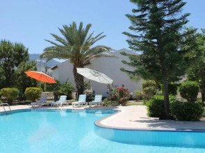 The Prince Inn Hotel & Villas