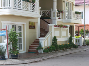 Le Bouton D'or Boutique Hotel