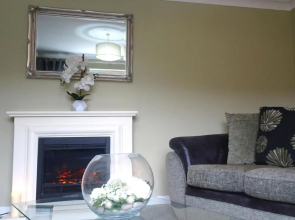 Mary Naoise Holiday Home