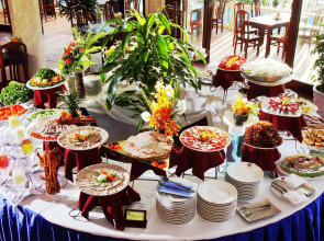 Golden Coast Resort and Spa