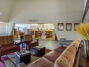 Quality Inn View of Lake Powell - Page