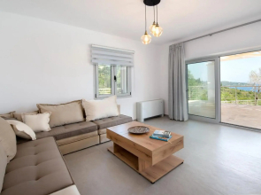 Vasiliki Villa - Charming 4 BR Villa With Pool and sea Views