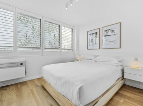 Studio3: Chic Bondi Abode With Pool & A/C