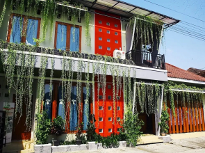 NIDA Rooms Gang Merpati Condong Catur