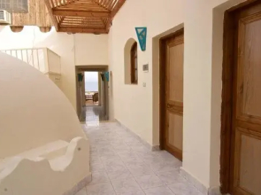 Divers House
