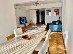 Lovely 2 BDR apartment with direct Nile view