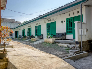 RedDoorz Plus near Brawijaya Museum