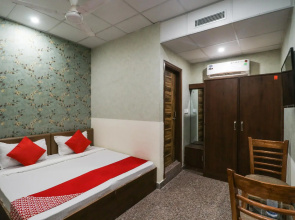 OYO 60466 Rana Residency
