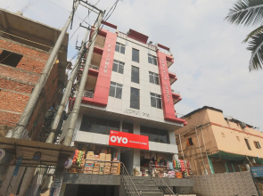 OYO Flagship 11703 Hemlata Lodge