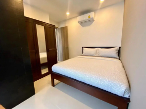 Escape Condominiums Beachfront Suites - Mae Phim