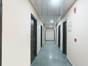 Capital O 42705 Hotel Abhinandan Palace