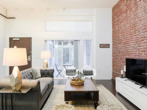 Explore Downtown From A Debonair Urban Loft