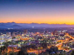 Secluded Escape Near Downtown & Biltmore Fun 3 Bedroom Home