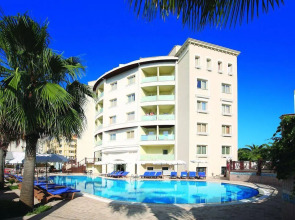 Motto Premium Hotel & Spa