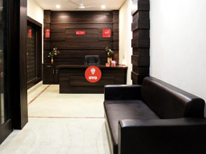 OYO 23595 Hotel Tajway Inn