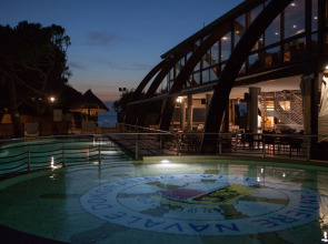 Canado Club Family Village